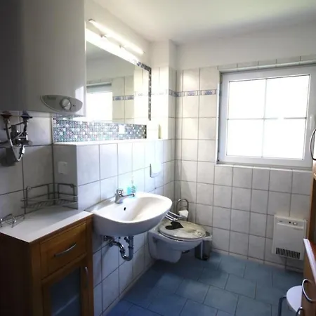 Apartment In Mit Garten Und Terrasse Koserow